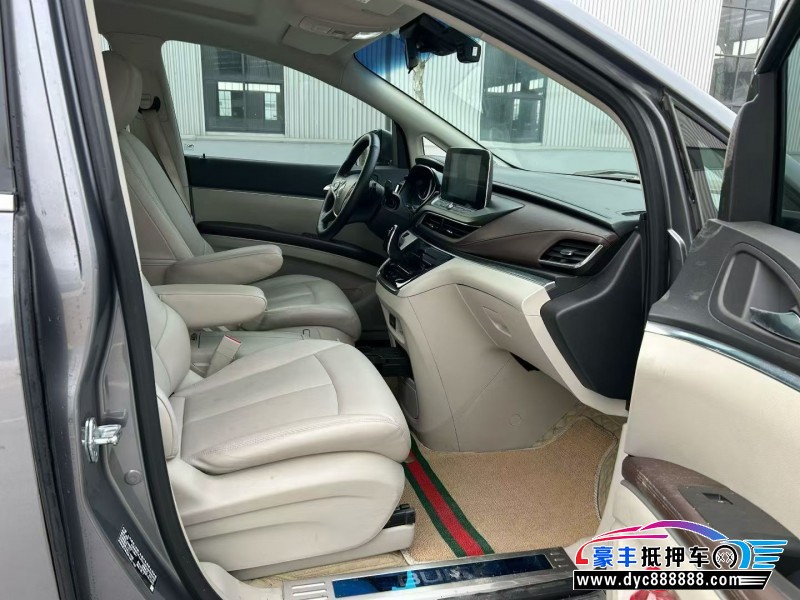 21年别克GL8轿车抵押车出售