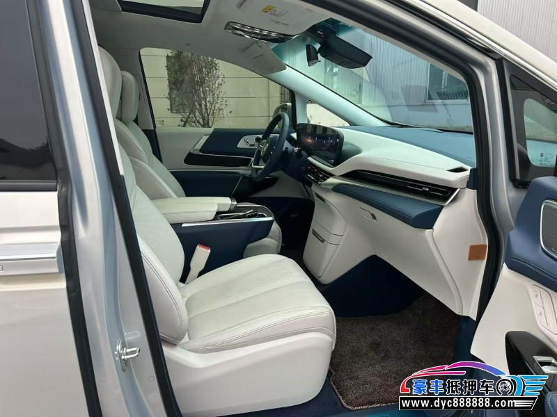 25年别克世纪轿车抵押车出售