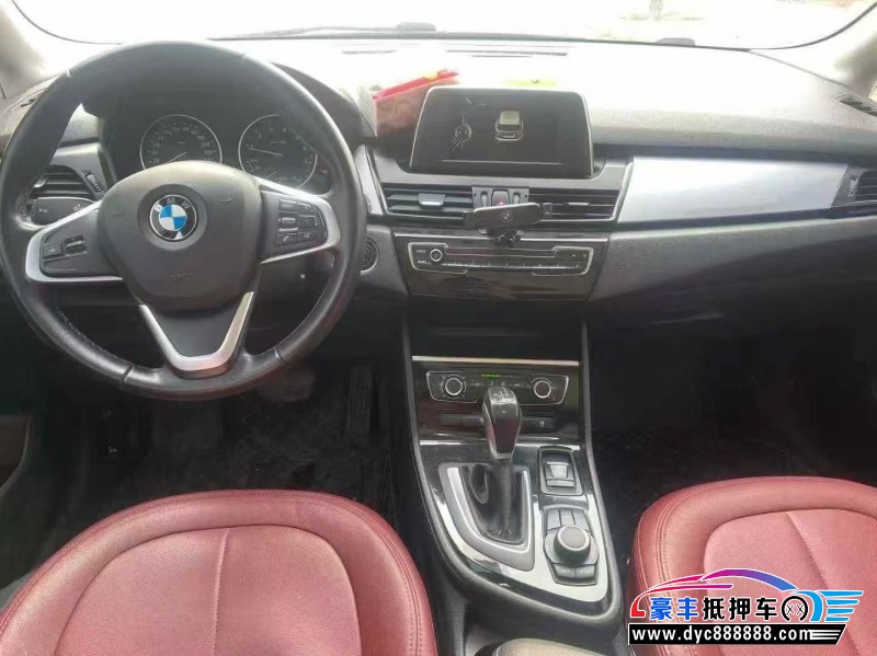 17年宝马2系轿车抵押车出售