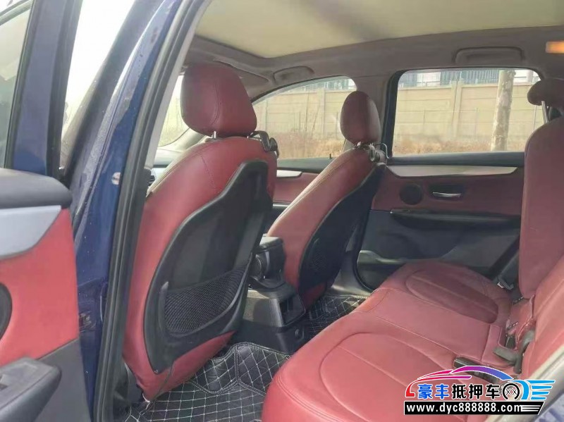 17年宝马2系轿车抵押车出售