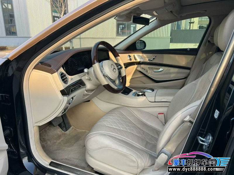 18年奔驰迈巴赫S级轿车抵押车出售