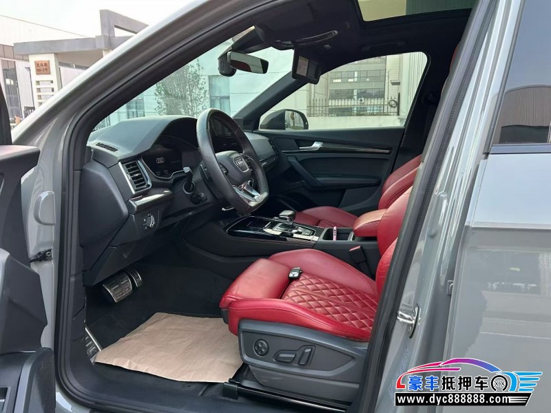 23年奥迪SQ5轿车抵押车出售