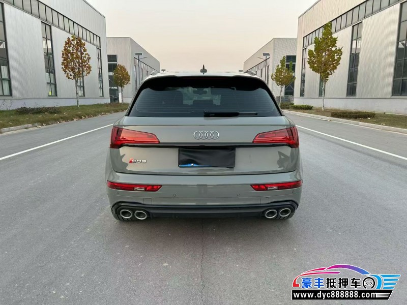 23年奥迪SQ5轿车抵押车出售