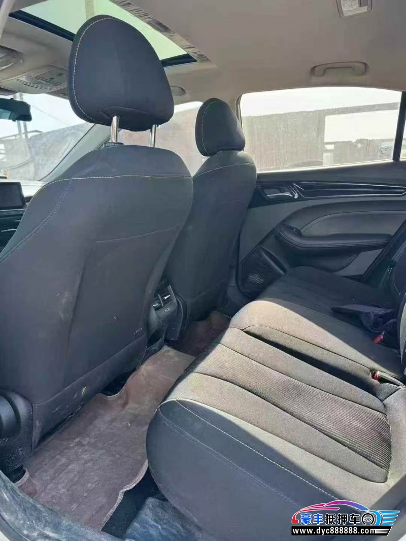 23年荣威i5轿车抵押车出售