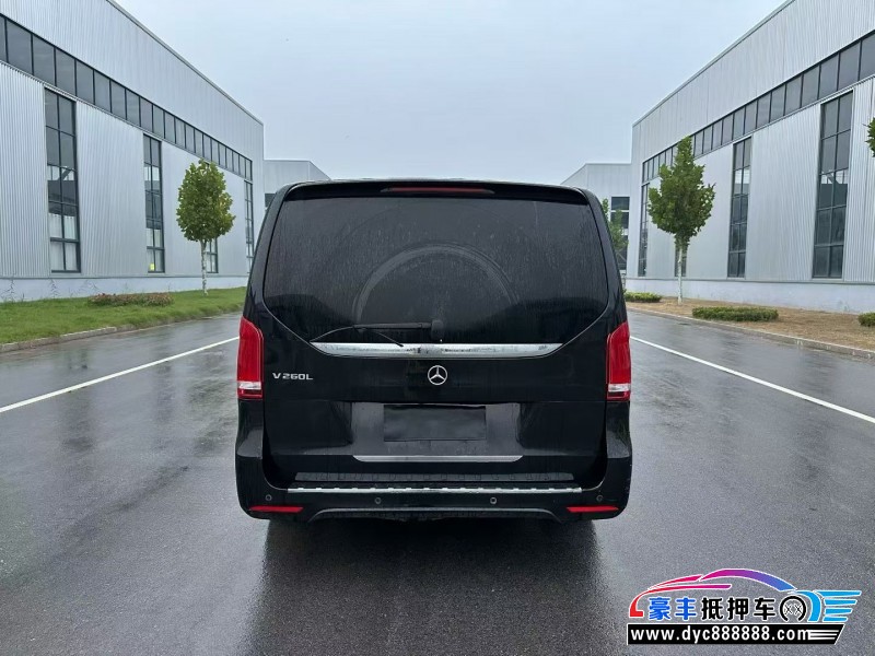 21年奔驰V轿车抵押车出售