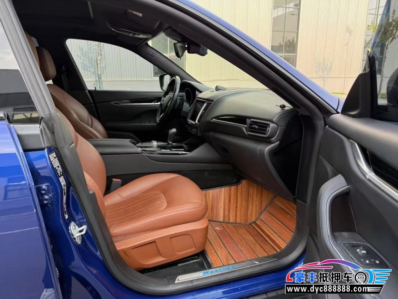 19年玛莎拉蒂莱万特轿车抵押车出售