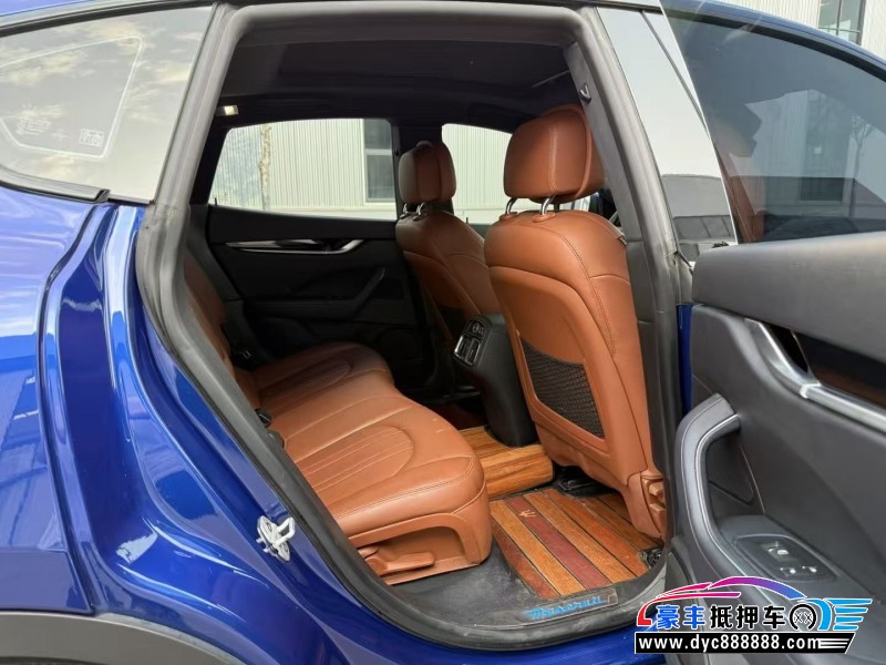 19年玛莎拉蒂莱万特轿车抵押车出售