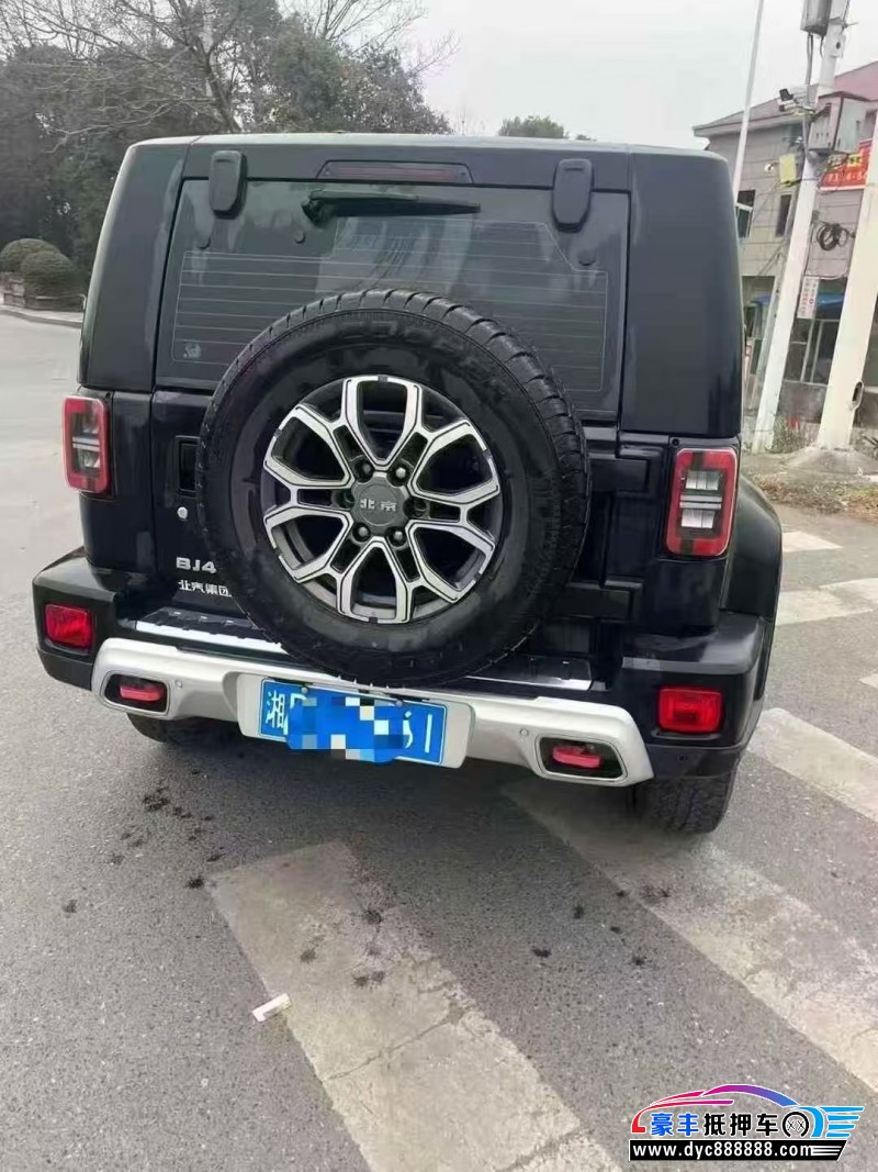 25年北京BJ40轿车抵押车出售