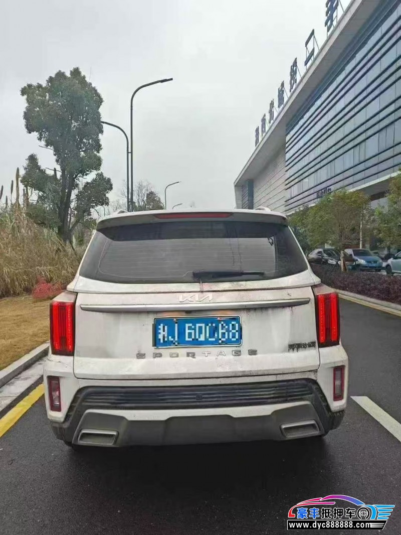 22年起亚智跑轿车抵押车出售