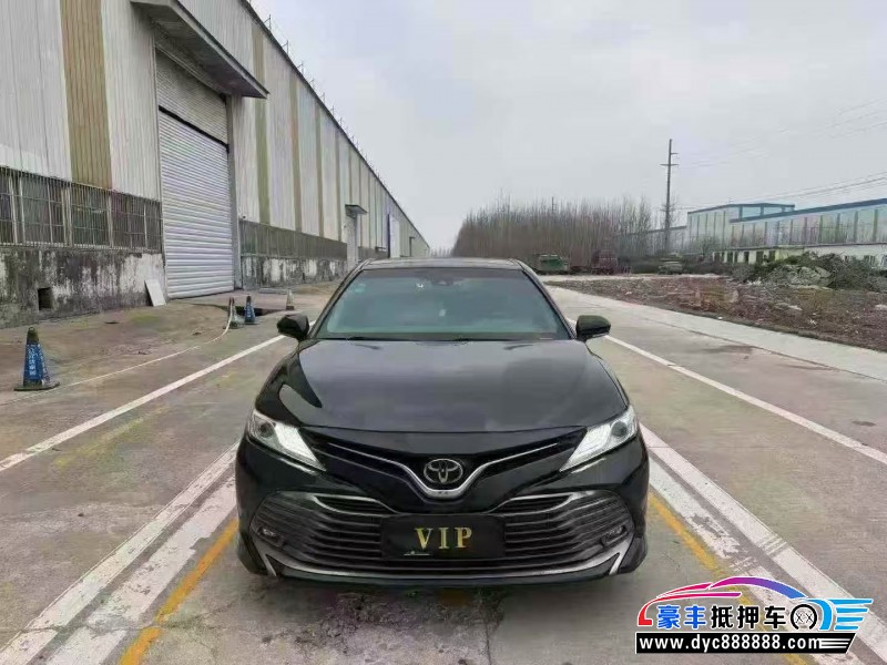 抵押车出售20年丰田凯美瑞轿车