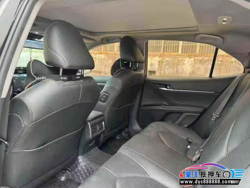 20年丰田凯美瑞轿车抵押车出售