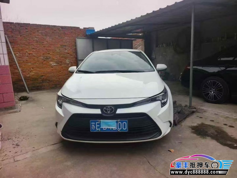 抵押车出售25年丰田雷凌轿车