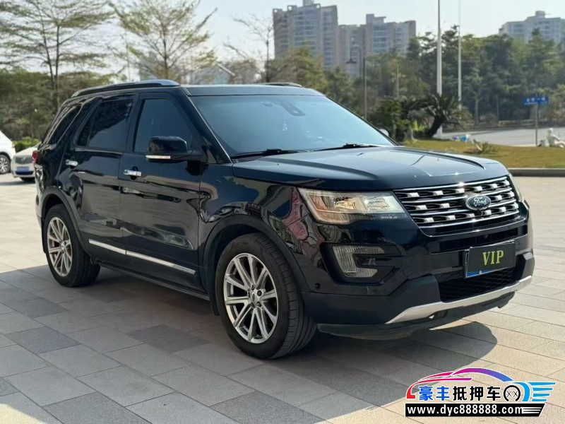 17年福特探险者轿车抵押车出售