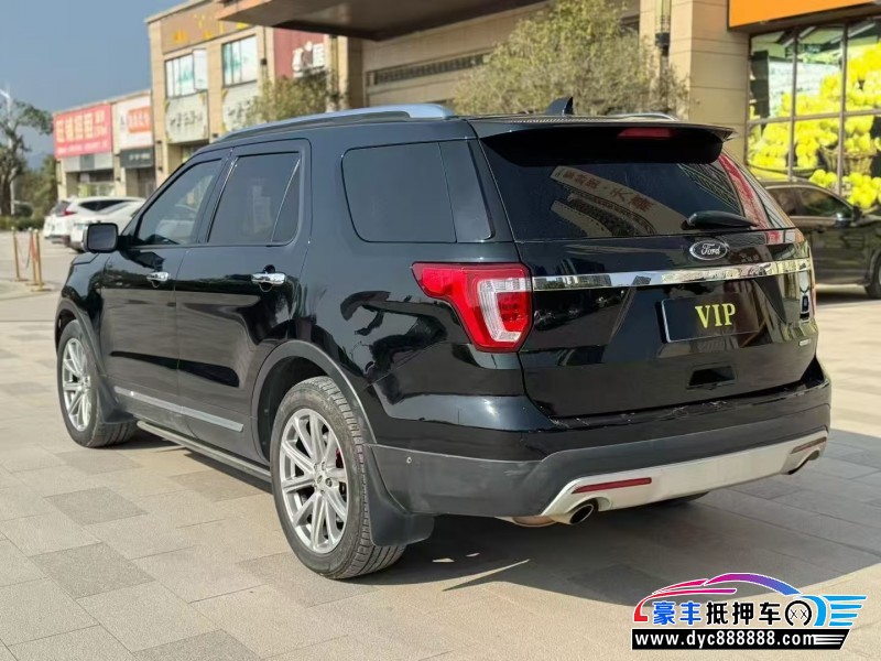 17年福特探险者轿车抵押车出售