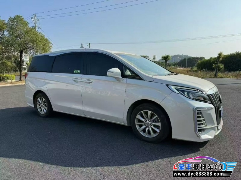 18年别克GL8轿车抵押车出售