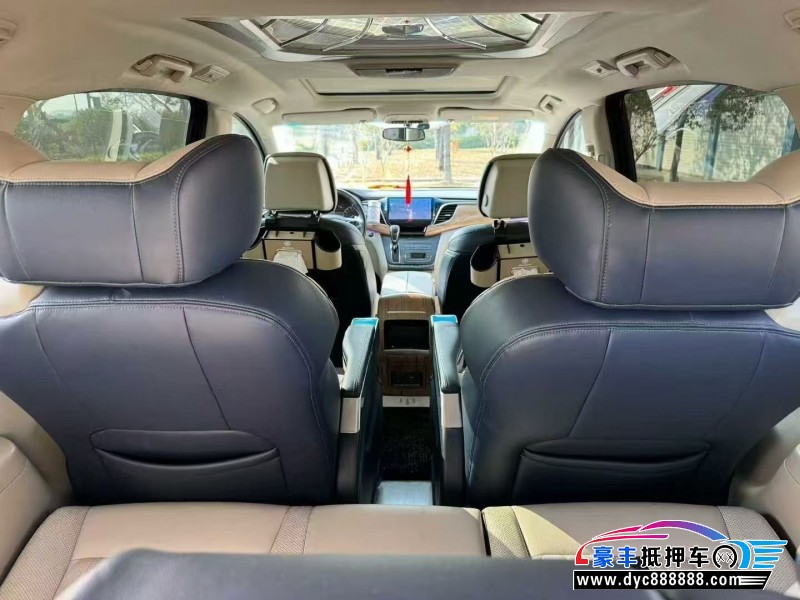 18年别克GL8轿车抵押车出售