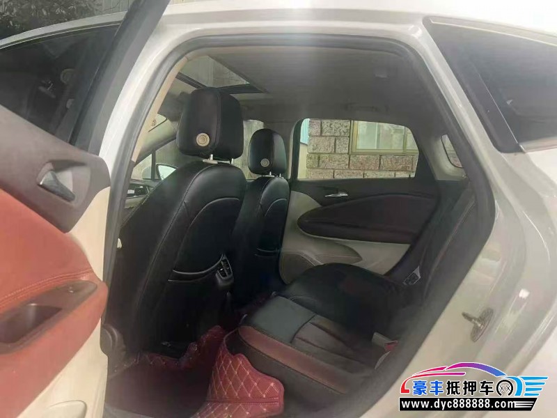 17年别克威朗轿车抵押车出售