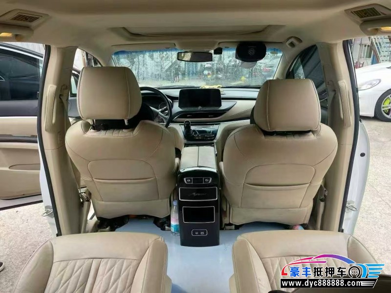 23年别克GL8轿车抵押车出售