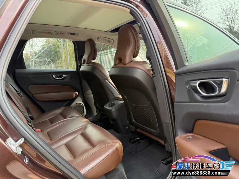 19年沃尔沃XC60轿车抵押车出售