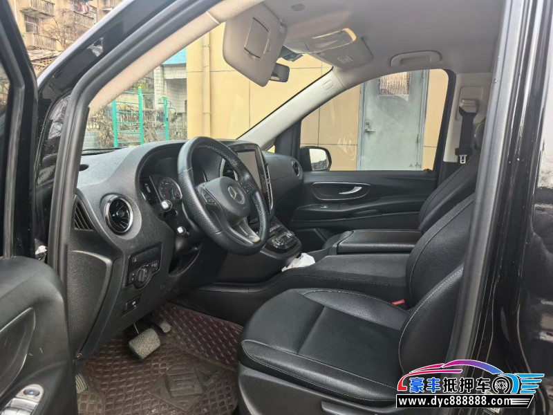 21年奔驰威霆MPV抵押车出售