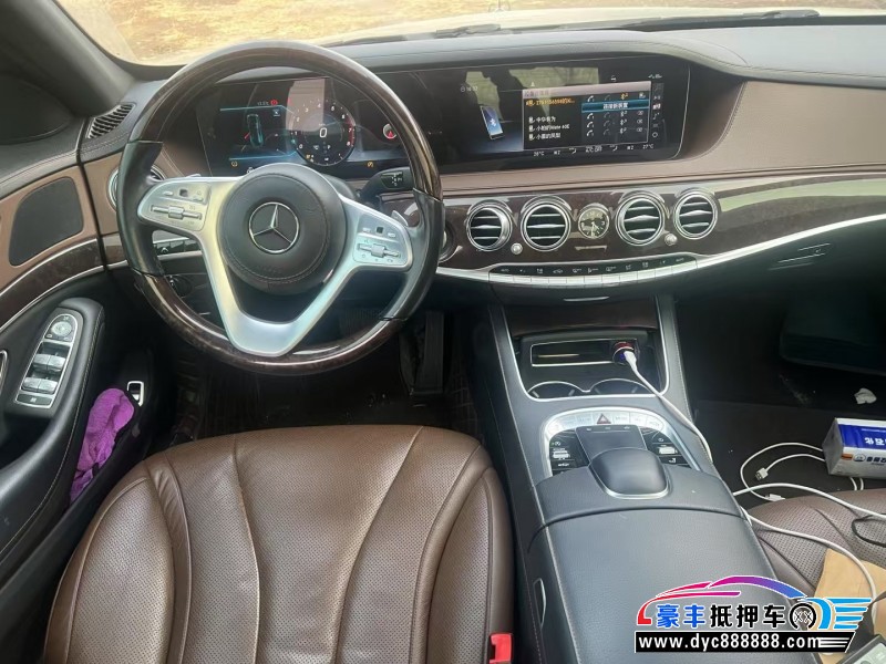 19年奔驰S轿车抵押车出售