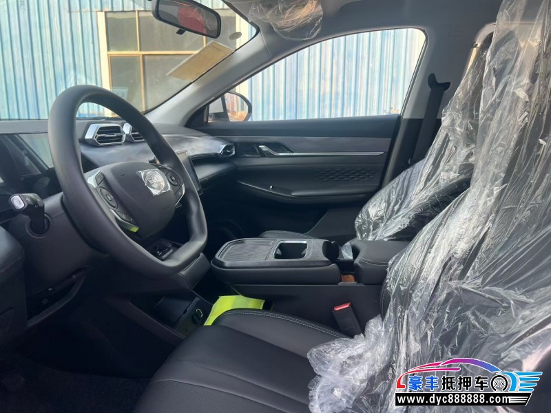 26年东风风神L7轿车抵押车出售