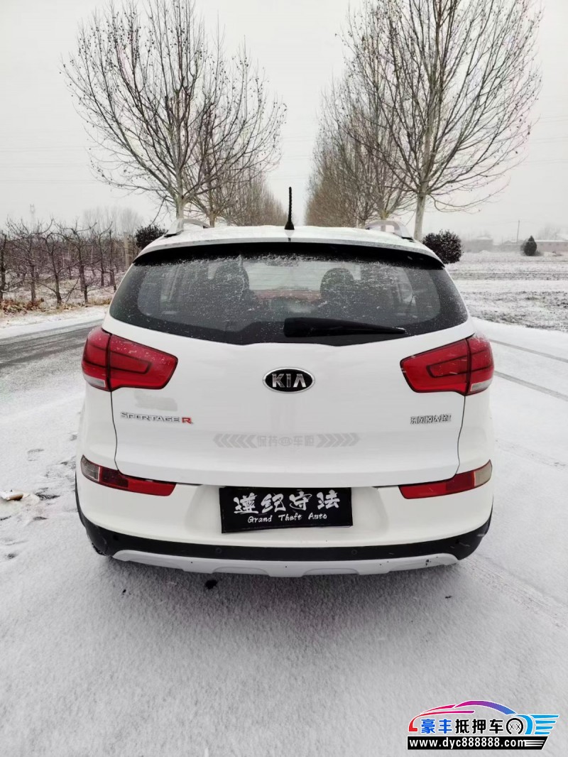 17年起亚智跑轿车抵押车出售