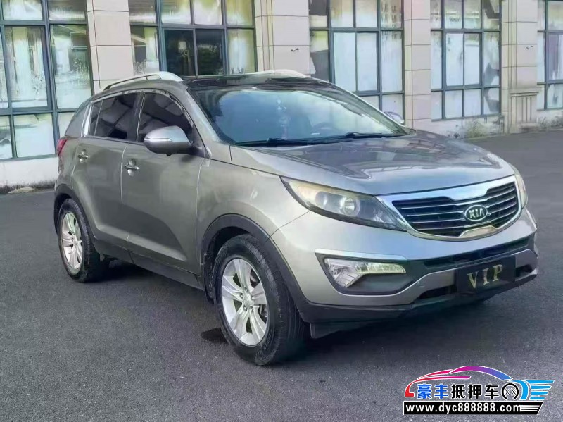 11年起亚智跑轿车抵押车出售