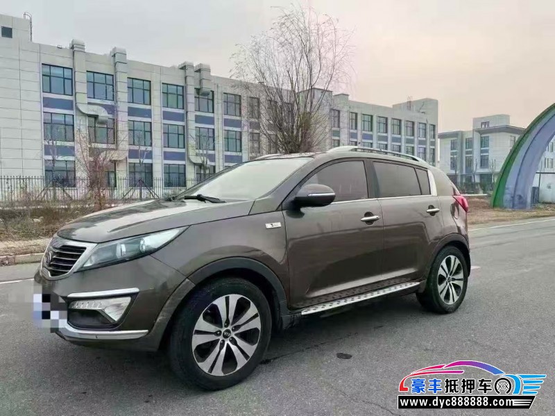 13年起亚智跑轿车抵押车出售