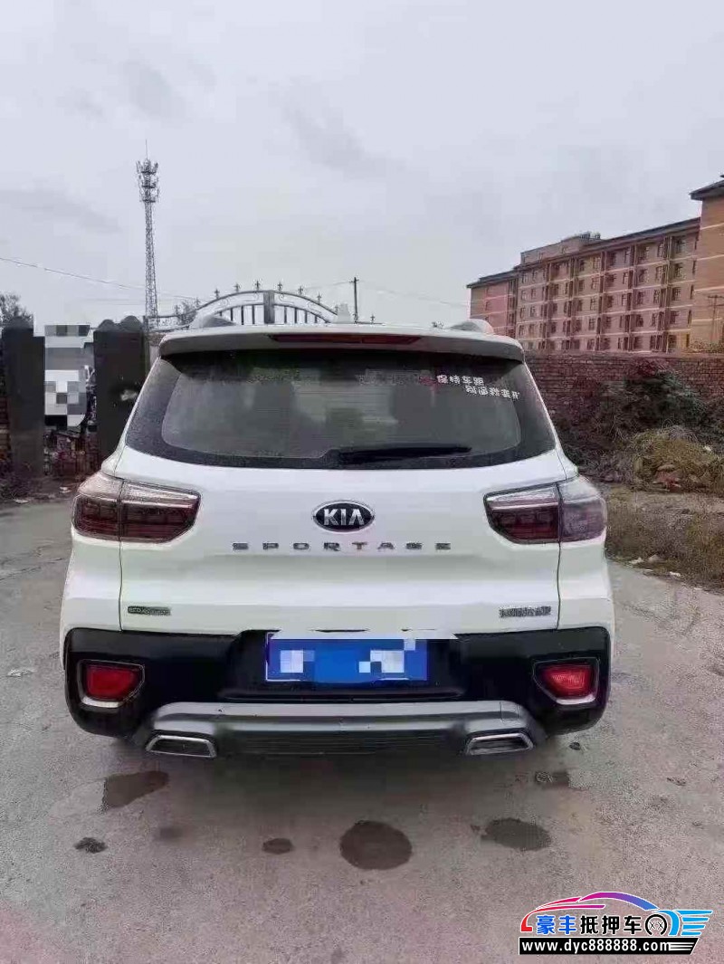 18年起亚智跑轿车抵押车出售