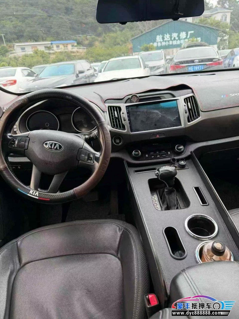 15年起亚智跑轿车抵押车出售