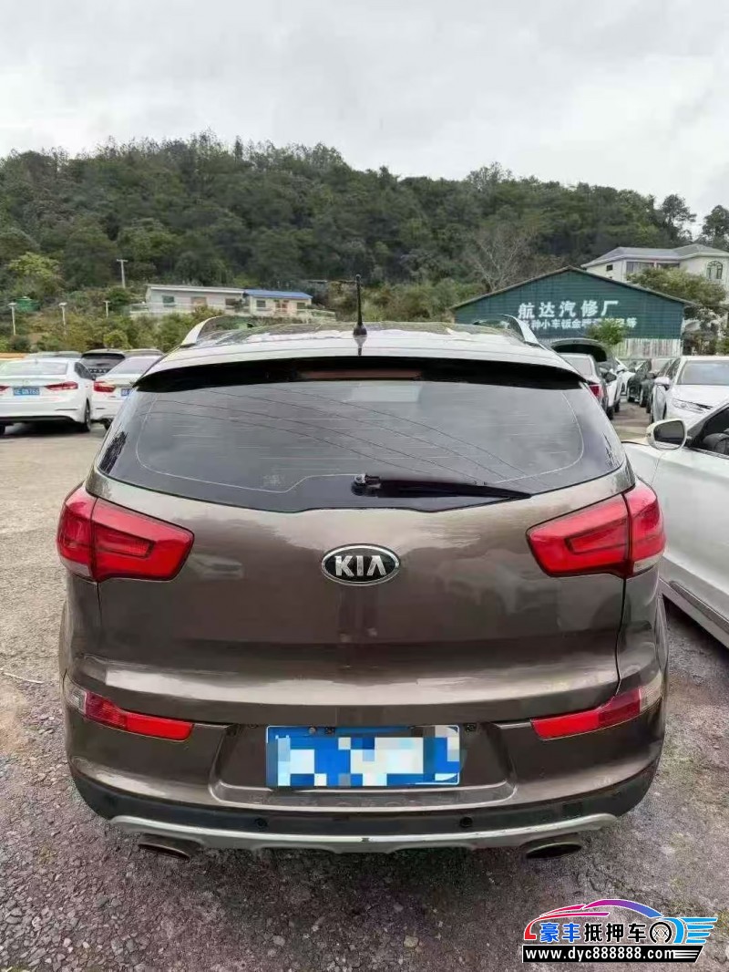 15年起亚智跑轿车抵押车出售