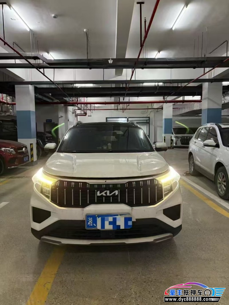 抵押车出售22年起亚智跑轿车