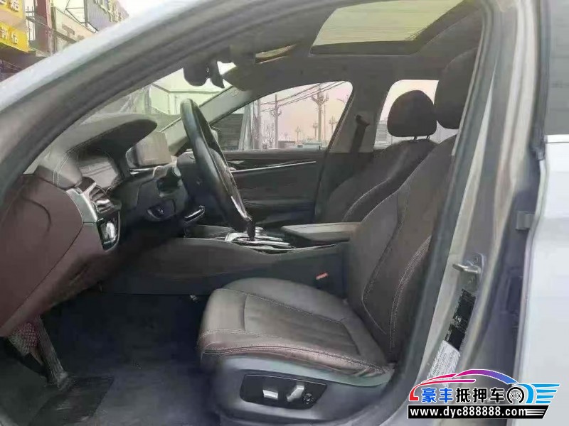 20年宝马5系轿车抵押车出售