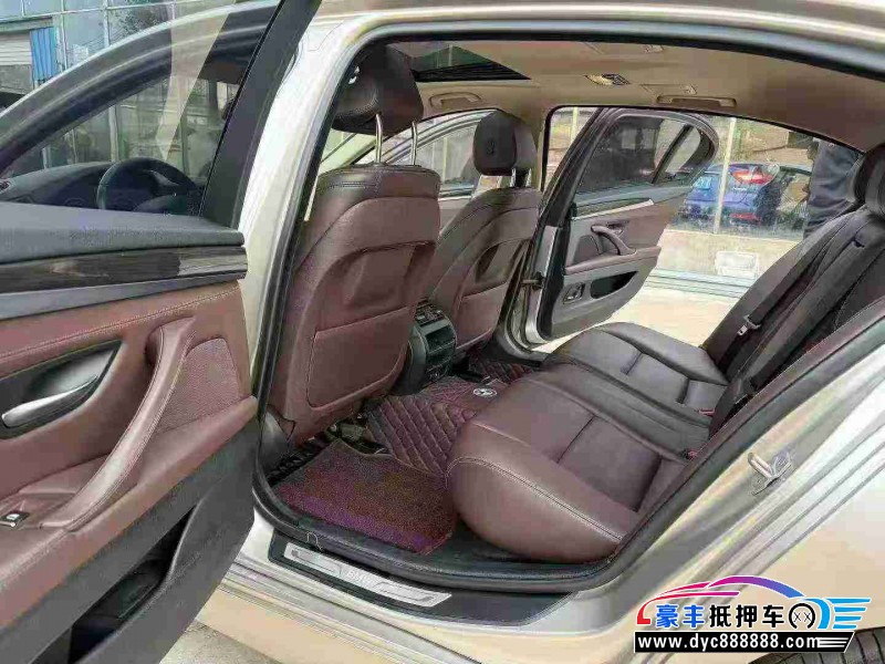 17年宝马5系轿车抵押车出售