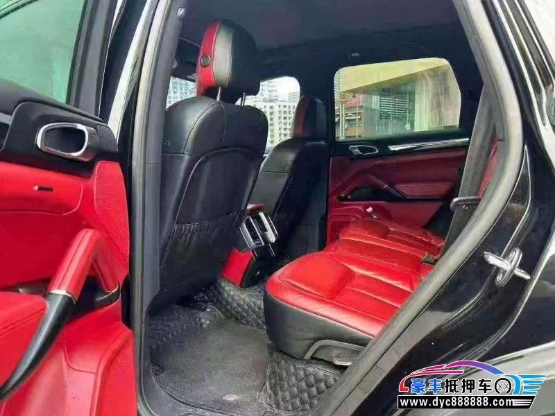 18年保时捷卡宴SUV抵押车出售