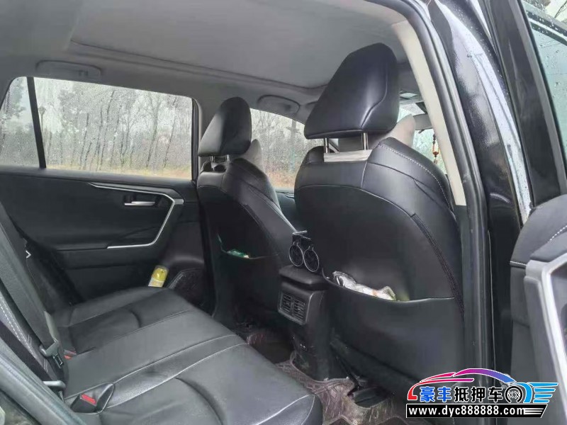 24年丰田威兰达SUV抵押车出售