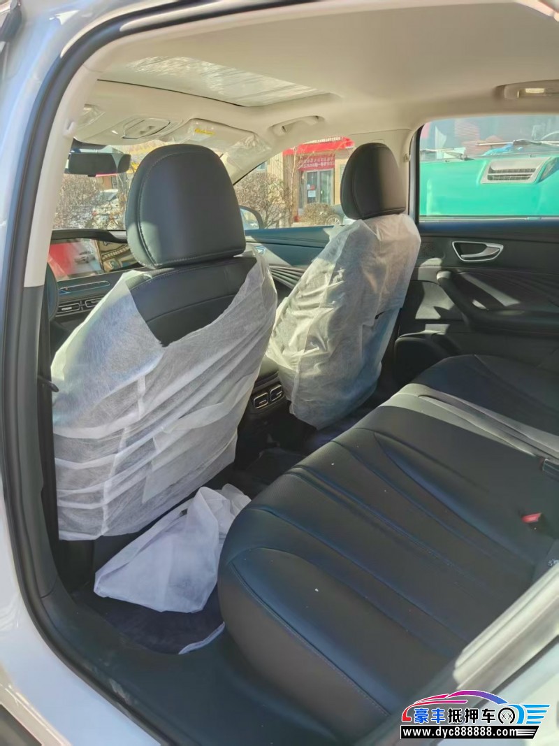 25年荣威D7轿车抵押车出售