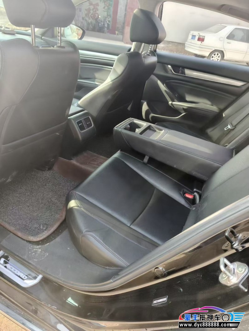 21年本田雅阁轿车抵押车出售