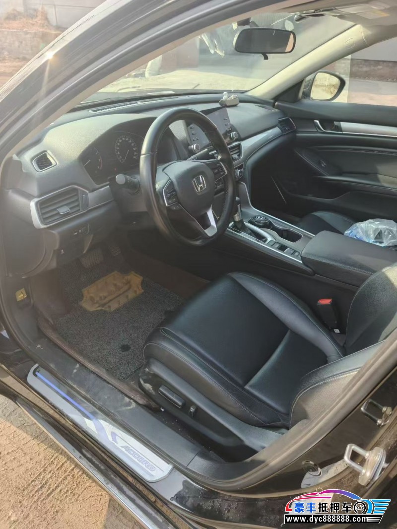 21年本田雅阁轿车抵押车出售