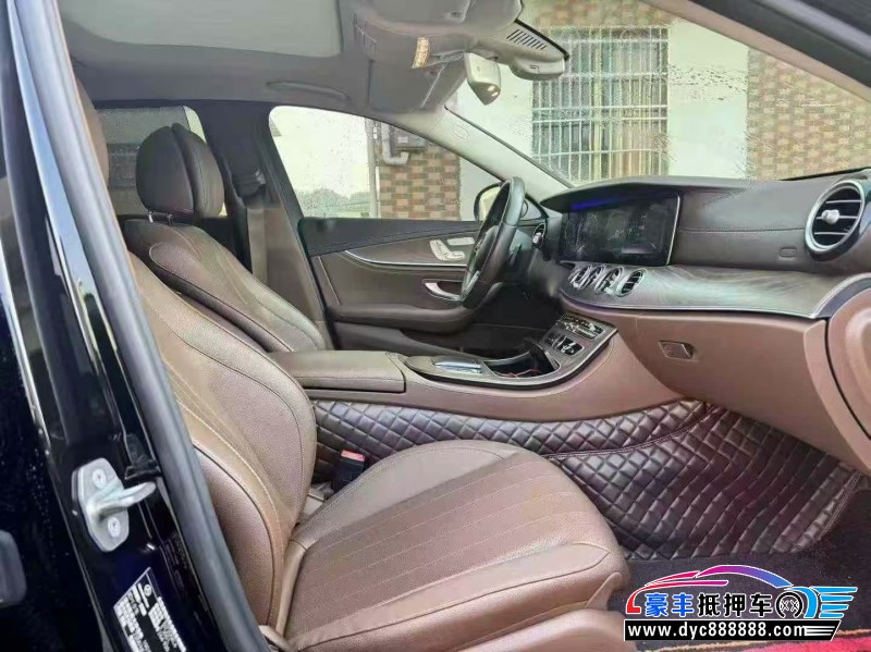 19年奔驰E轿车抵押车出售