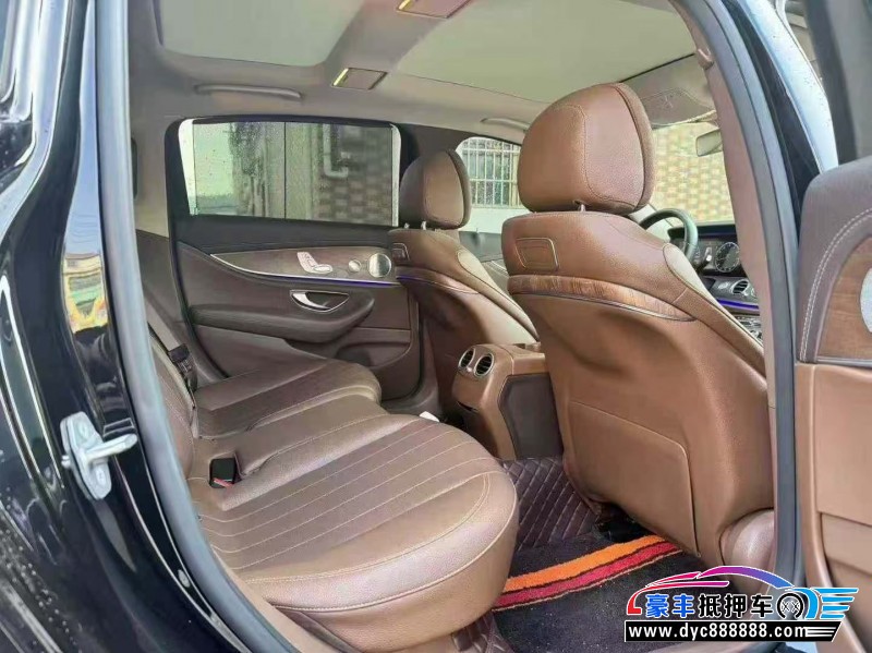 19年奔驰E轿车抵押车出售