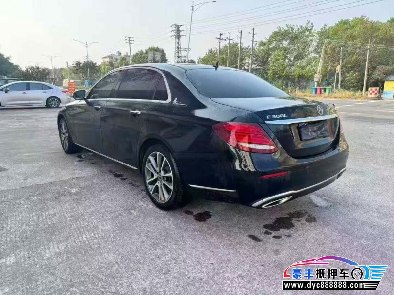 19年奔驰E轿车抵押车出售