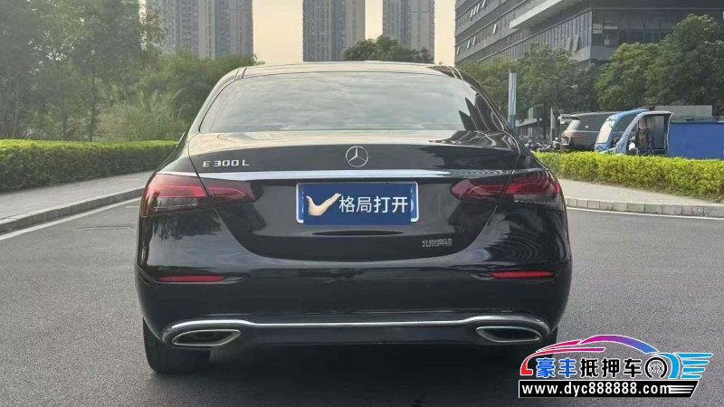 22年奔驰E轿车抵押车出售