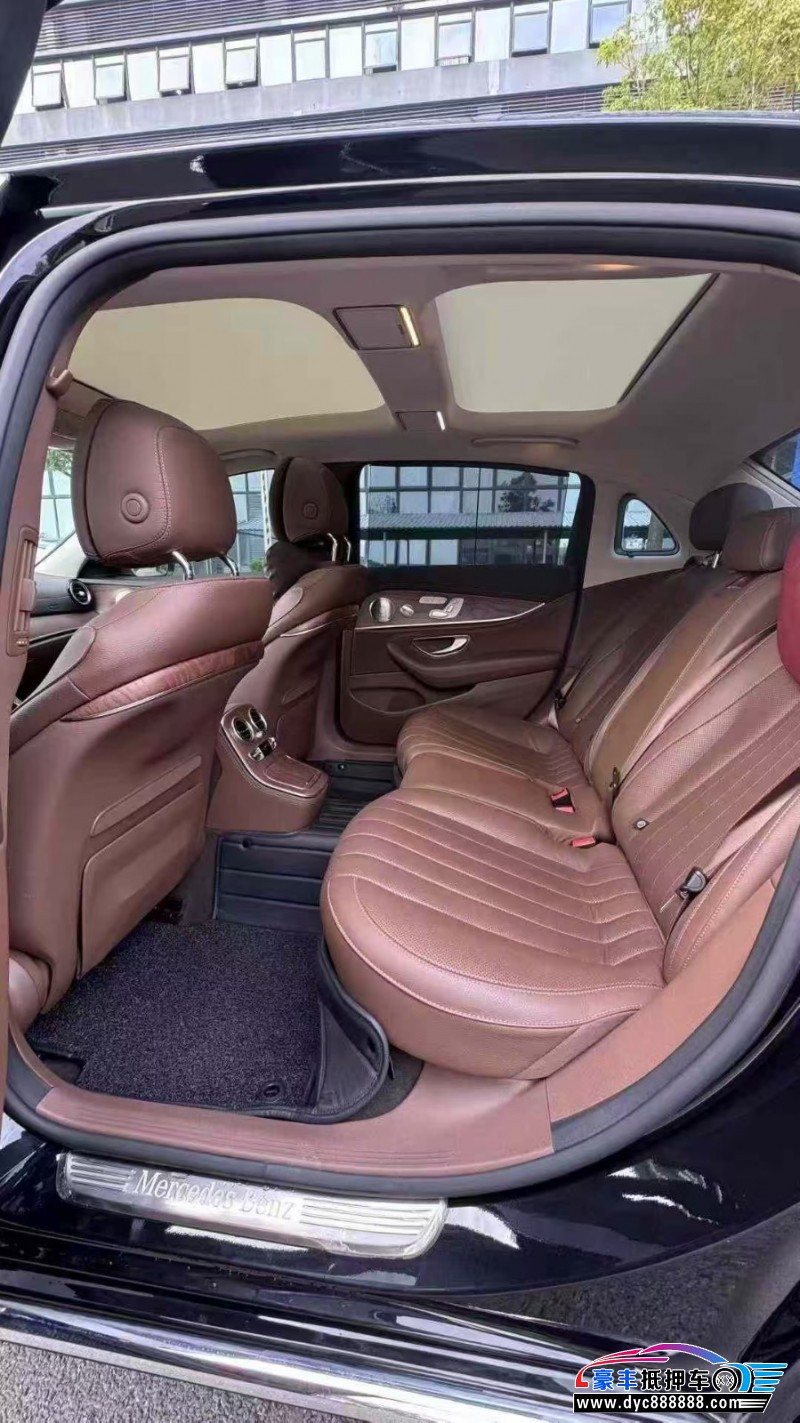 22年奔驰E轿车抵押车出售