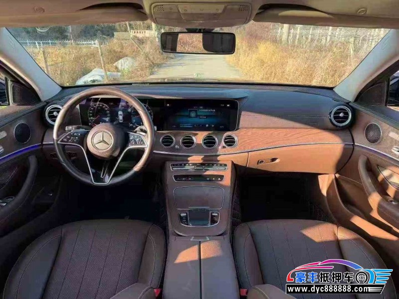 22年奔驰E轿车抵押车出售