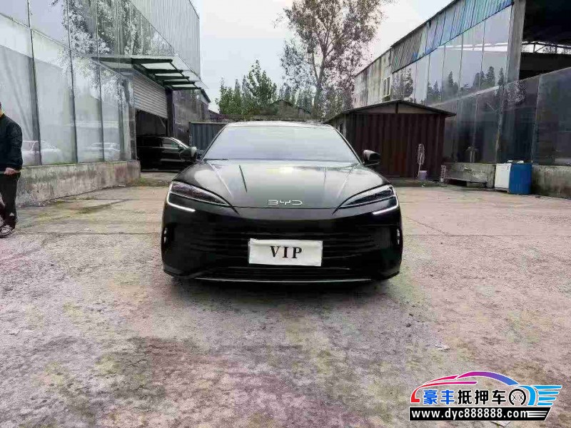 抵押车出售24年比亚迪海豹轿车