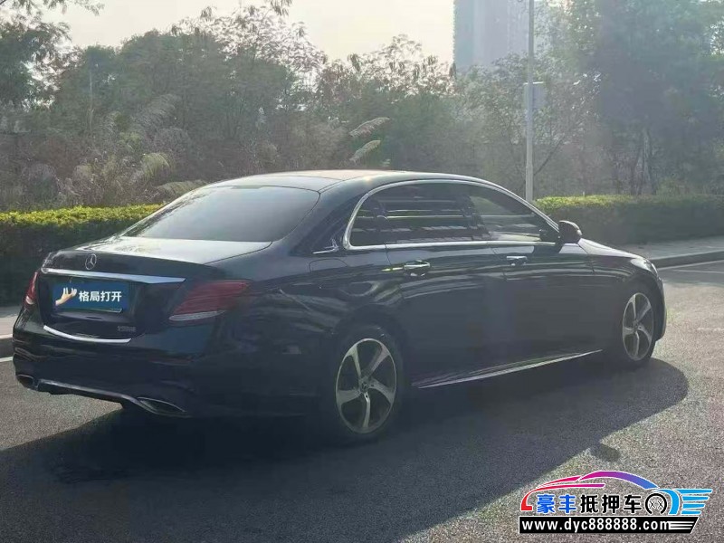 18年奔驰E轿车抵押车出售