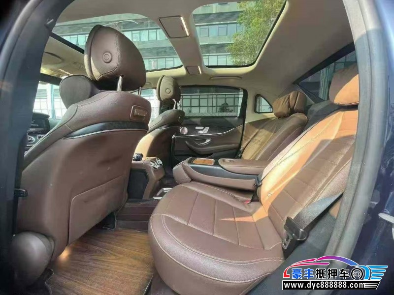 18年奔驰E轿车抵押车出售