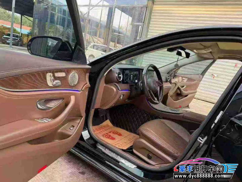 23年奔驰E轿车抵押车出售